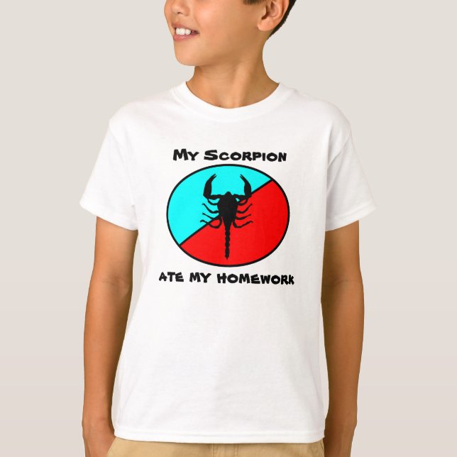 Min Scorpion åt min läxa T Shirt (Framsida)