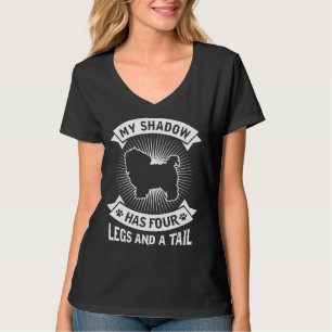 Min skugga har 4 Ben och en Svan-maltesisk Shih Tz T Shirt