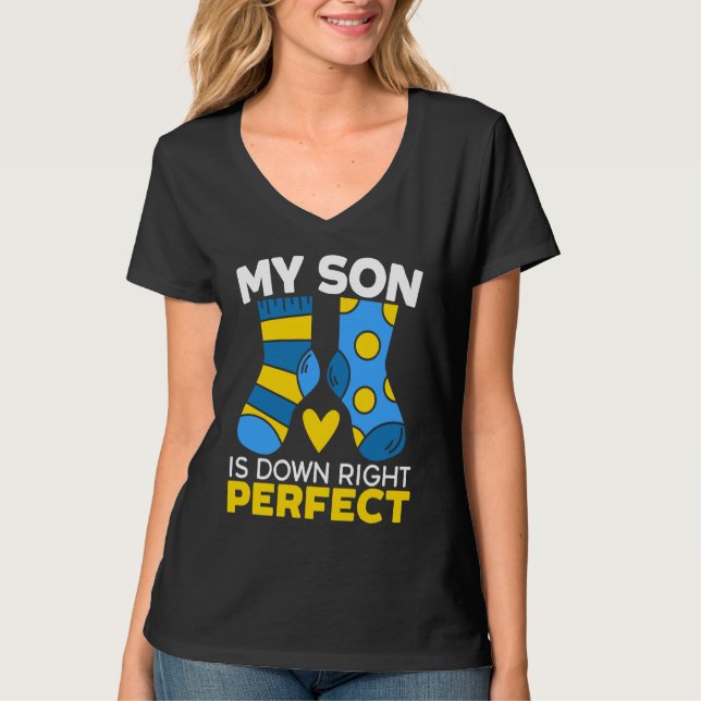 Min son är riktigt perfekt extra kromosom t shirt (Framsida)