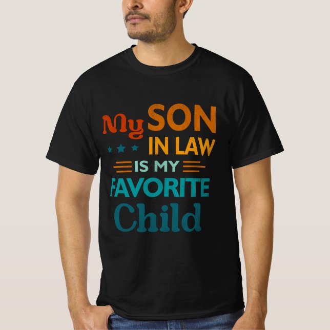 Min son i juridik är min favoritbarnsfoni Hu T Shirt (Framsida)