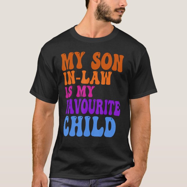 Min son i juridik är min favoritbarnsfoni Hu T Shirt (Framsida)