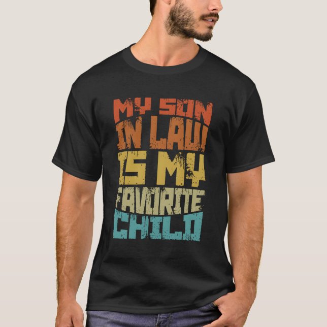 Min son i juridik är min favoritfamilj Humor T Shirt (Framsida)