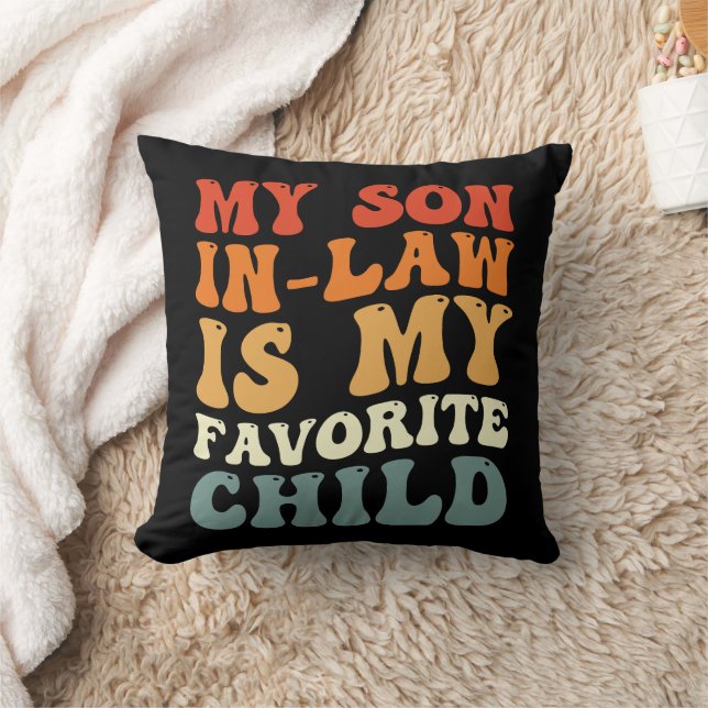 Min son i juridik är min favoritfamilj. kudde (Filt)
