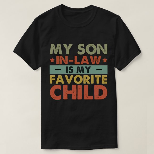 Min son i juridik är min favoritfamilj. t shirt (Design framsida)