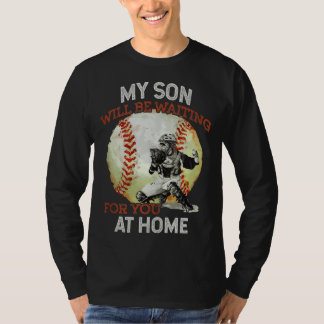 Min son väntar på dig på basket hemma. t shirt