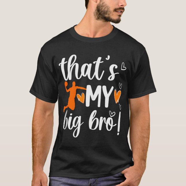 Min stora Bro Basketball lilla syster till en bask T Shirt (Framsida)