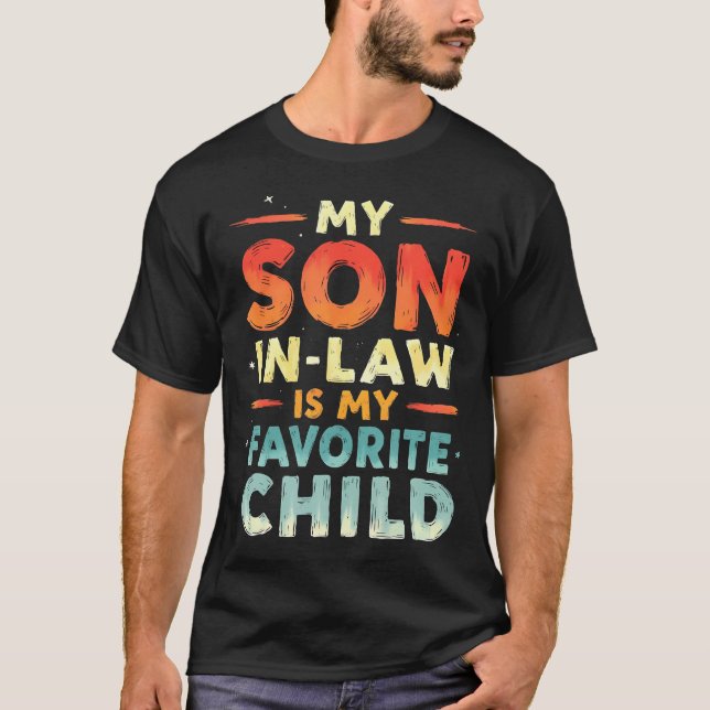 Min svärson är mitt favoritbarn Retrodesign T Shirt (Framsida)