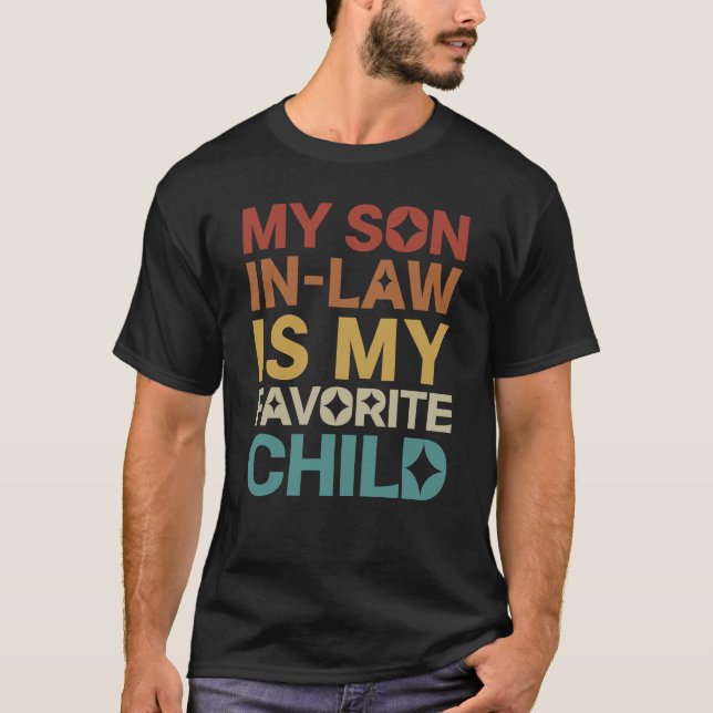 Min svärson är mitt favoritbarn t shirt (Framsida)