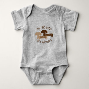Min Syskon är Wiener ADD Dachshund NAMN Baby T Shirt