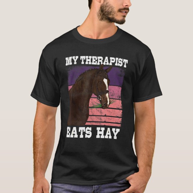 Min terapapist äter Hay  T Shirt (Framsida)