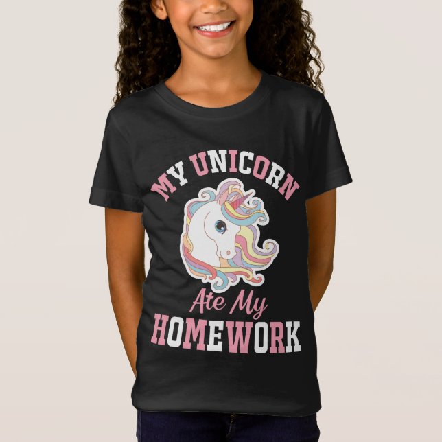 Min Unicorn Ate Min hemläxa T Shirt (Framsida)