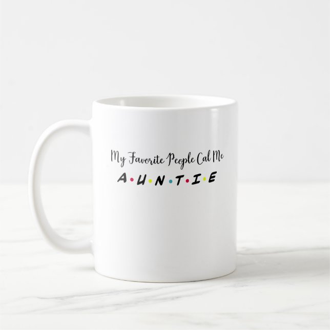 Mina favoriter kallar mig Auntie, framtida Moster Kaffemugg (Vänster)