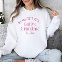 Mina favoriter kallar mig Grandma Est. 2025