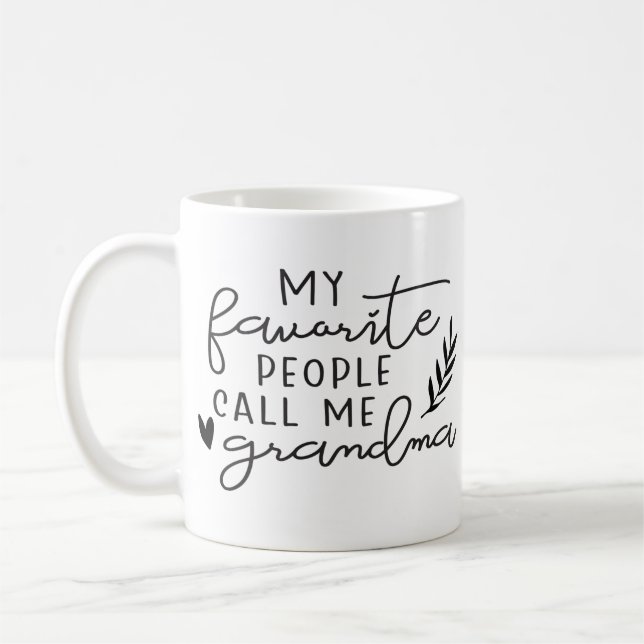 Mina favoriter kallar mig Grandma Mugg (Vänster)