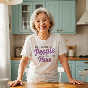 "Mina favoriter kallar mig" Kvinnor i T-Shirt