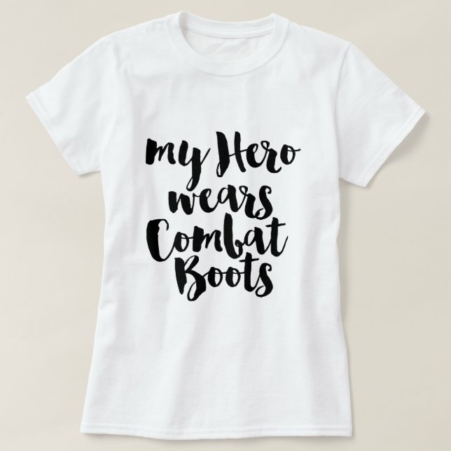 Mina Hero Wears Combat Boots Tee Shirt (Design framsida)