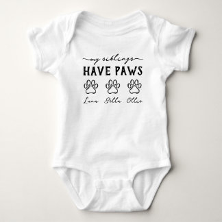 Mina syskon har tassar Anpassade 3 hundnamn Baby T Shirt