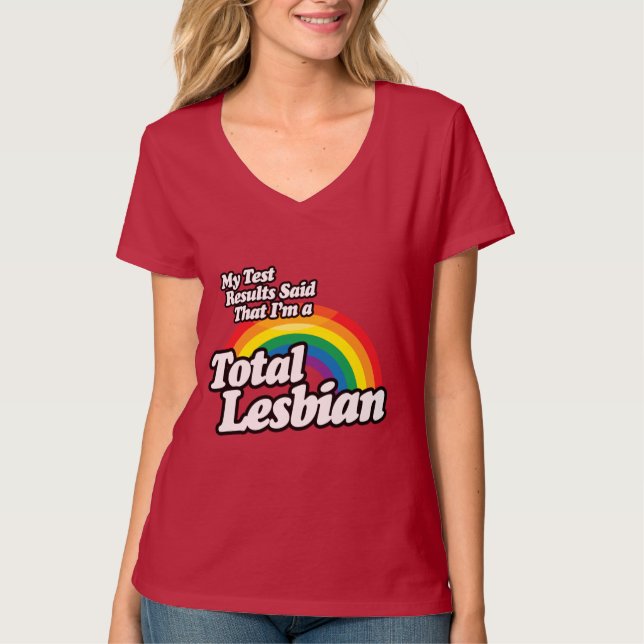 MINA TESTRESULTAT SADE LESBISK T-SHIRT (Framsida)