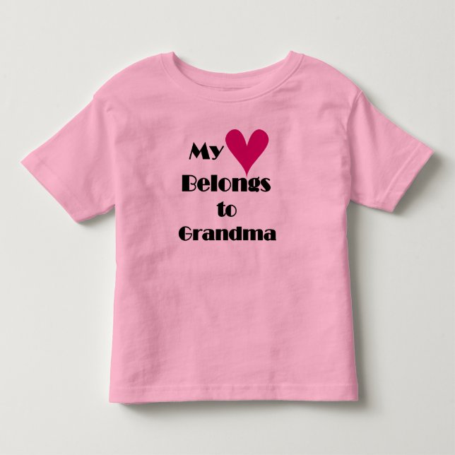 Mina Tillhör på mormor T-shirt (Framsida)