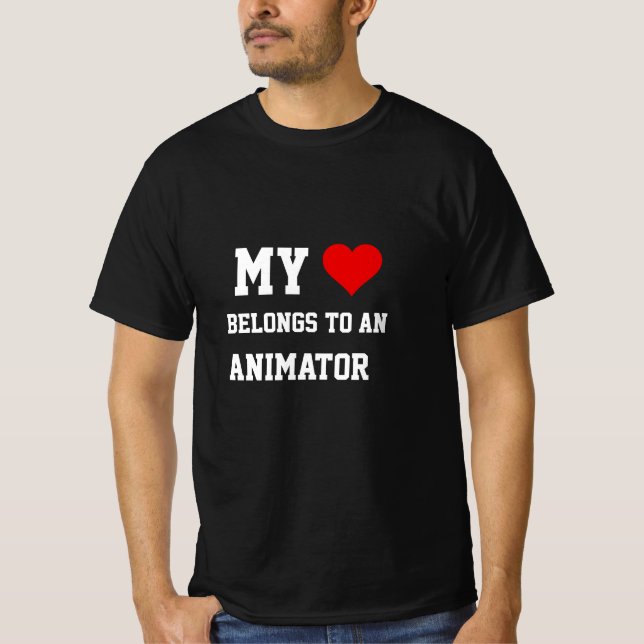 Mina Tillhör till en animator T-Shirt (Framsida)
