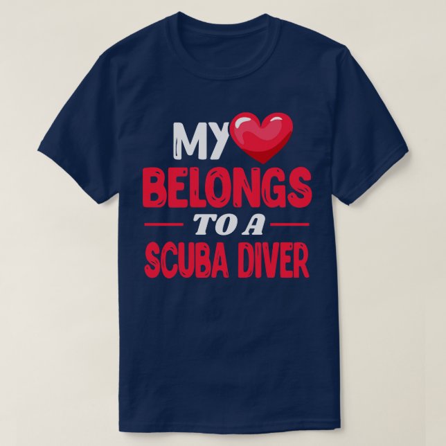 Mina tillhör till en dykdykare t shirt (Design framsida)