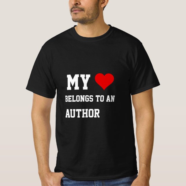 Mina Tillhör till en författare T-Shirt (Framsida)
