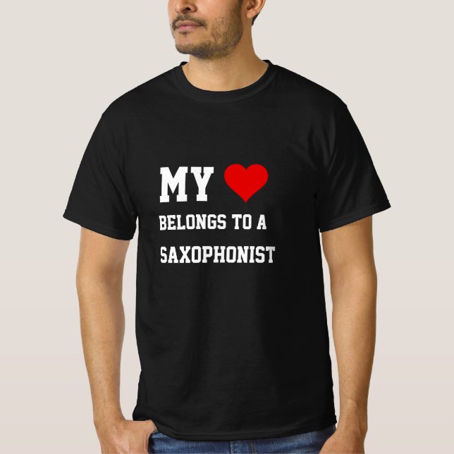 Mina Tillhör till en saxofonist T-Shirt (Framsida)