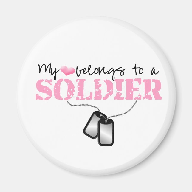 Mina Tillhör till en soldat Magnet (Framsidan)