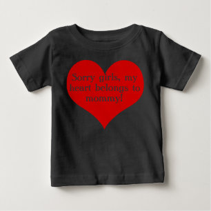 Mina tillhör till mamma t-shirt