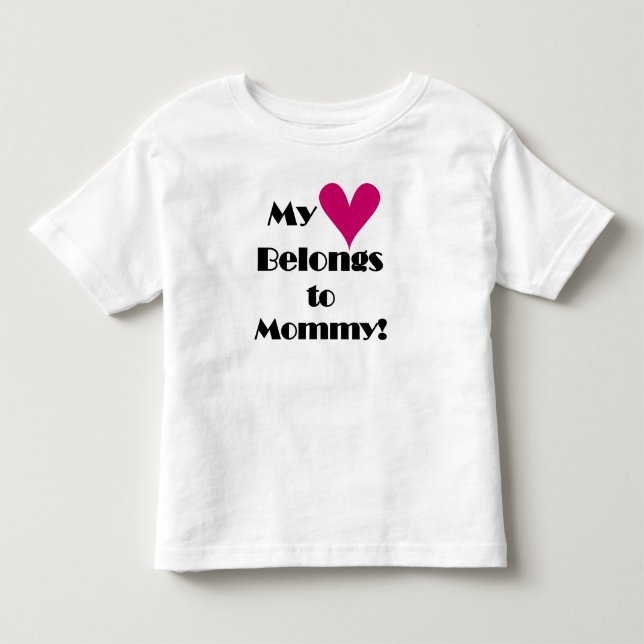 Mina Tillhör till Mamma T-shirt (Framsida)
