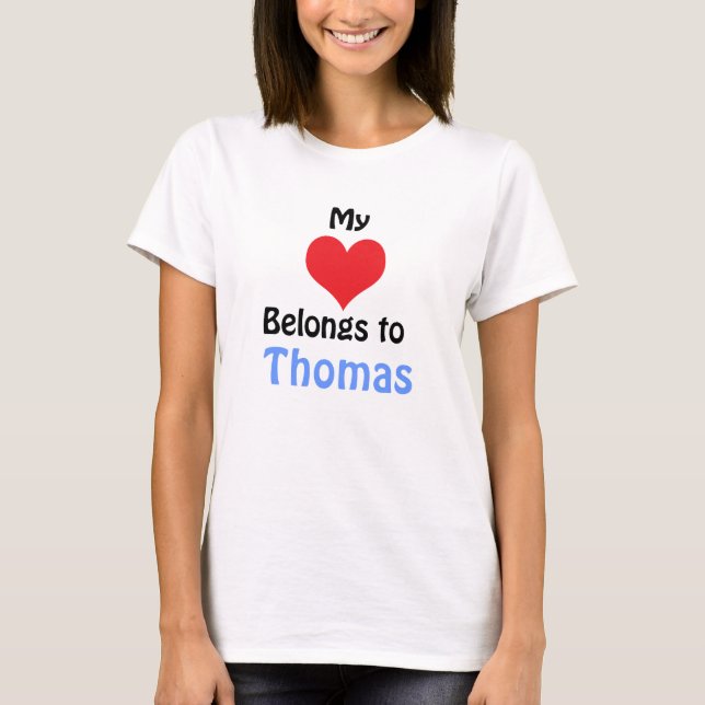 Mina Tillhör till Thomas T Shirt (Framsida)