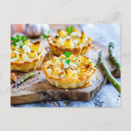 Mini Asparagus Quiches with Feta Helg Vykort