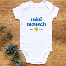 "Mini Mensch" Cute Funny Jewish Boy Modern Snyggt T Shirt
