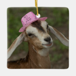 Mini Nubian Dairy Goat i en Rosa Cowgirl Hat Julgransprydnad Keramik