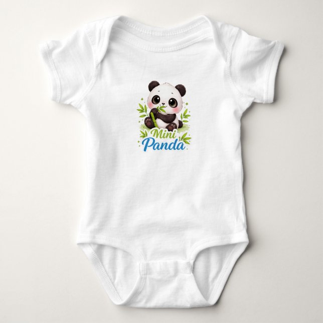Mini Panda Baby Bodysuit – Söt Pandaunge med Bambu T Shirt (Framsida)