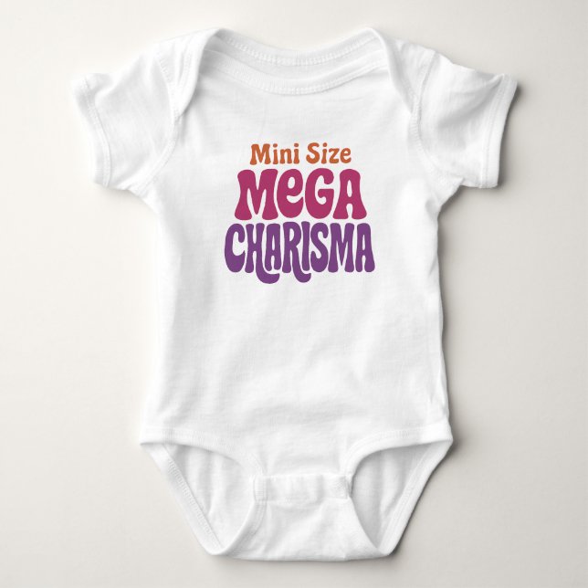 Mini Storlek Mega Karisma Retro Typografi Baby Kro T Shirt (Framsida)
