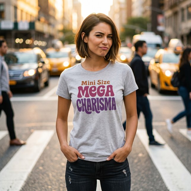 Mini Storlek Mega Karisma Rollig Dam T-Shirt (Skapare uppladdad)