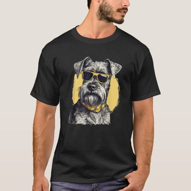 Miniature Schnauzer dog with sunglasses Dog breed  T Shirt (Framsida)