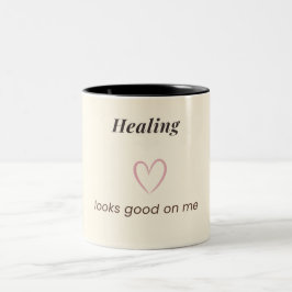 Minimal Aesthetic Quote Design “Healing Looks Good Två-Tonad Mugg