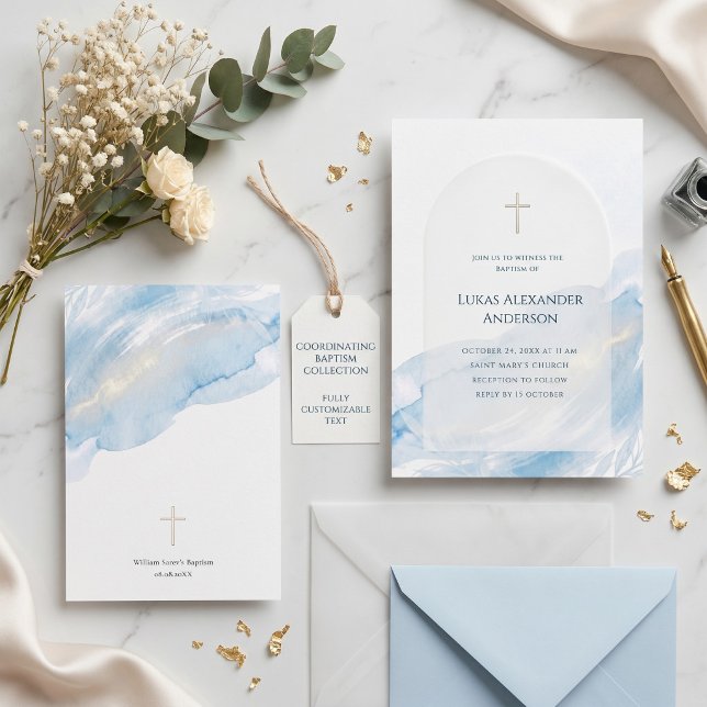 Minimal blå akvarellbåge Kors Dop Inbjudningar (Modern Arch Blue Watercolor Christening Invitation Suite)