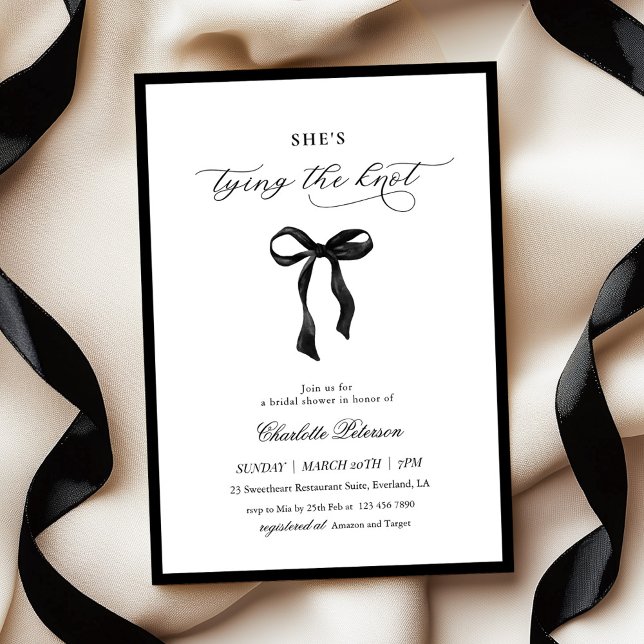 Minimal Black Bow Bridal Shower Invitation Inbjudningar (Skapare uppladdad)