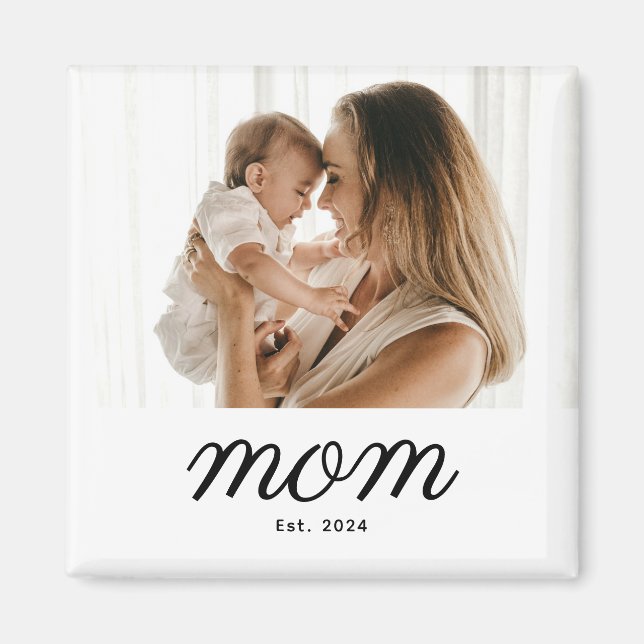 Minimal Black Script Mom Established Magnet (Framsidan)