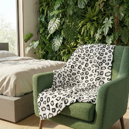 Minimal Black & White Snow Leopard Inspired Print Fleecefilt