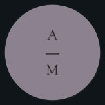 Minimal Chic för monogram Trendig Dusty Lila Bröll Runt Klistermärke<br><div class="desc">Minimalistisk monogram-Chic för Trendig Typografi Bröllop Classic Round Sticker i Boho Dusty Lila</div>
