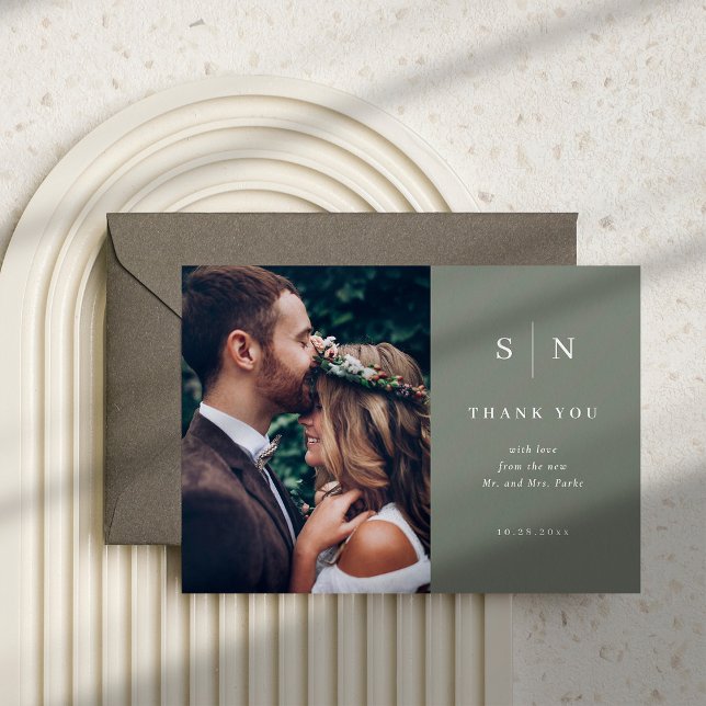 Minimal Chic | Sage Grönt Photo Tack Vykort (This wedding thank you card in trendy sage green features your photo plus lots of room for a message)