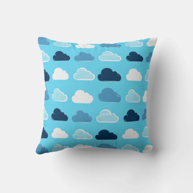 Minimal Clouds Pattern – Blue Sky Vibes Kudde (Baksida)