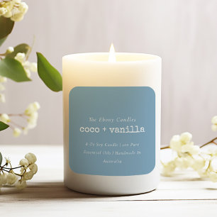 Minimal Dusky Blue Candle-etikett för enkel Elegan Fyrkantigt Klistermärke