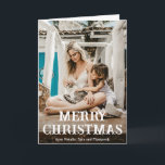 Minimal fotomodern jul helgkort<br><div class="desc">Modern julkort med enkel och minimal design med "God jul" i en roligt och fet typografi över ditt favoritfoto. Insidan har ett andra bild tillsammans med personligens meddelande i svartvitt.</div>