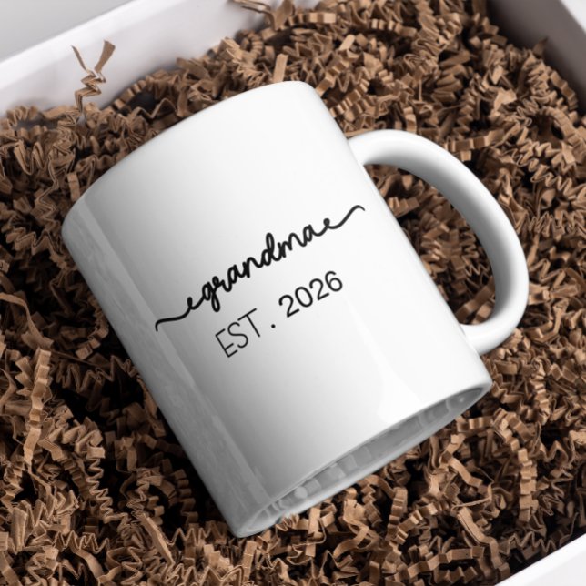 Minimal Grandma Established Handwritten Name Year Kaffemugg (new grandpma mugs promoted to grandma pregnancy reveal grandparent for hem first time grandmom)