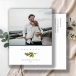 Minimal Gräs Gren-julfotfoto för fotnoter Helg Vykort<br><div class="desc">Om du vill ha fler anpassningar eller andra matchande artiklar kan du kontakta mig på yellowfebstudio@gmail.com</div>